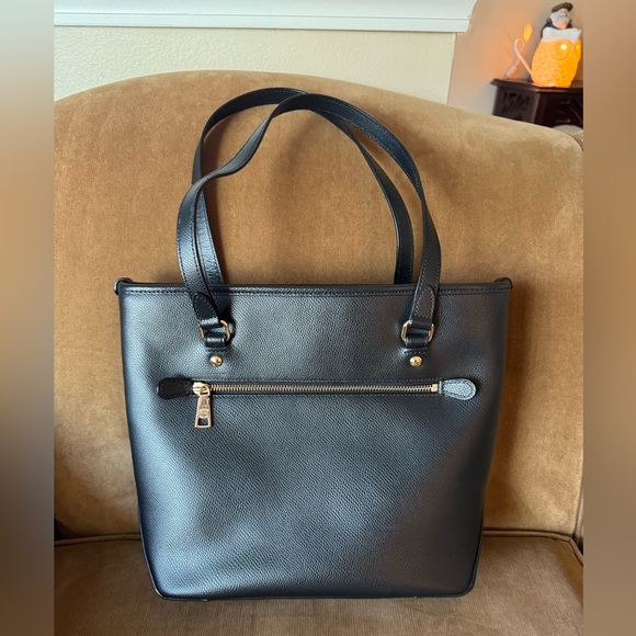 🖤 Black Coach Purse / Tote 🖤 - Picture 3 of 8